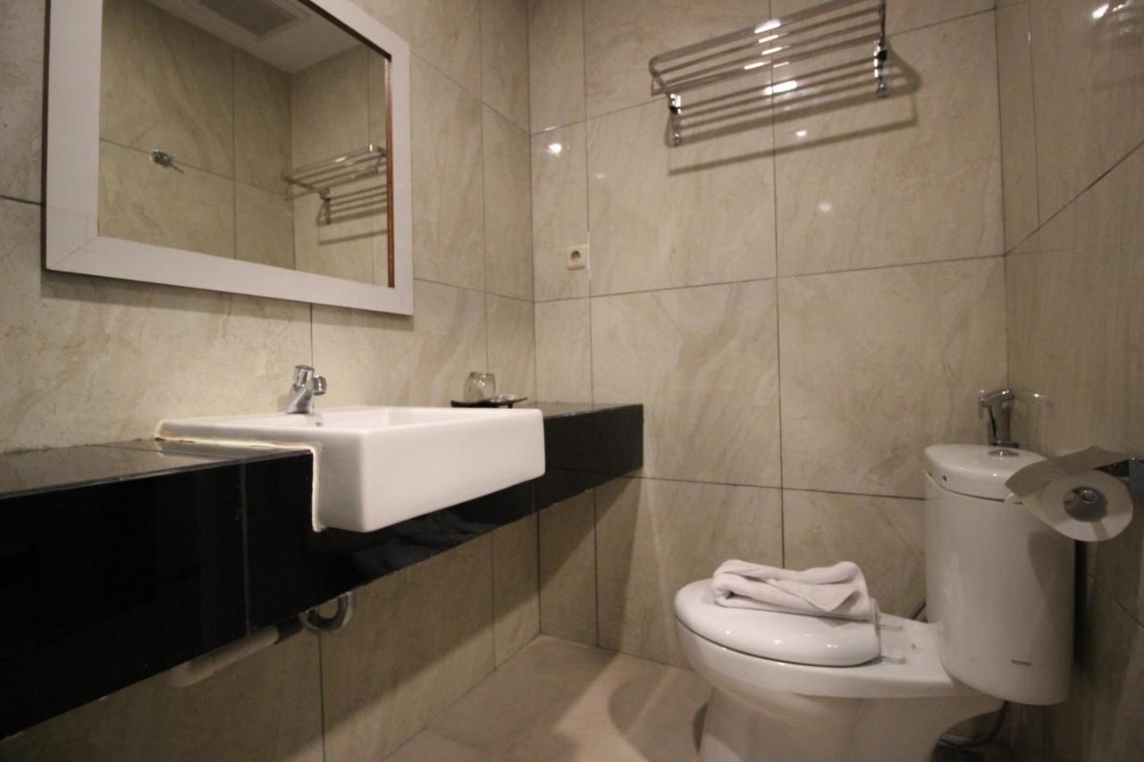 Xtra Hotel Бенгкулу Екстериор снимка