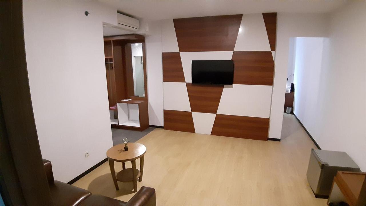 Xtra Hotel Бенгкулу Екстериор снимка