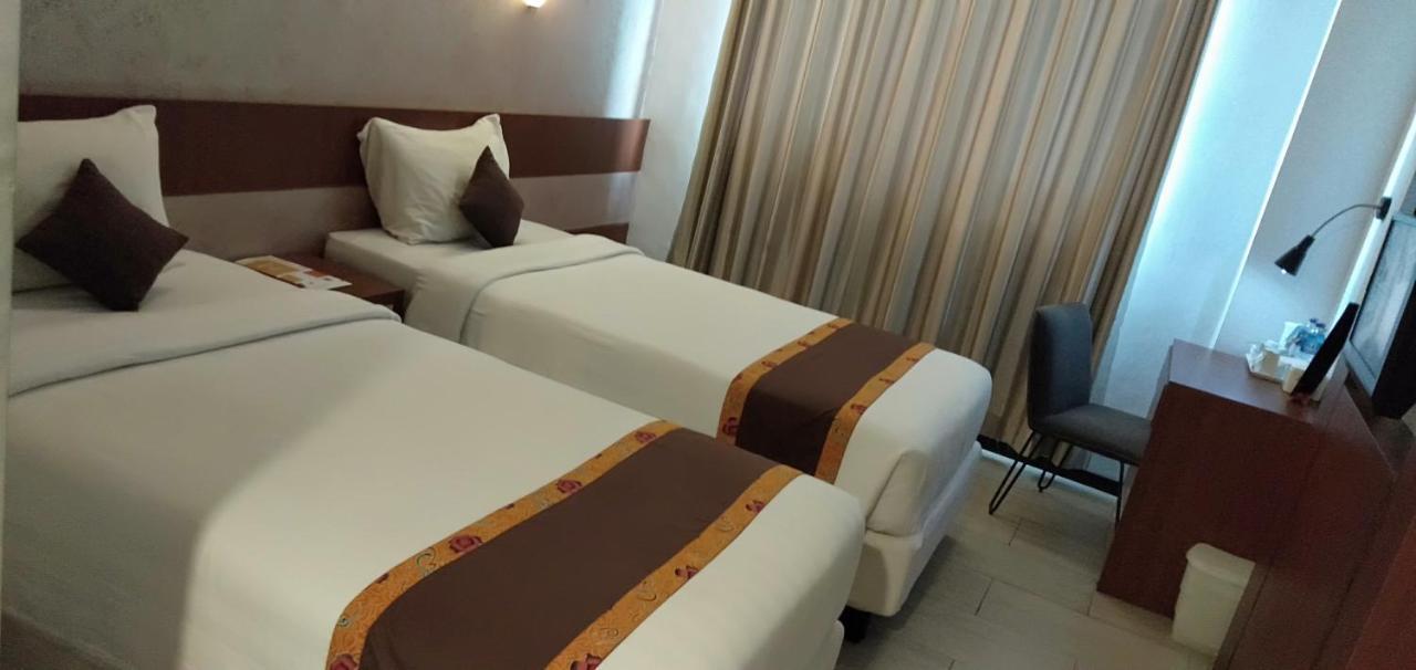 Xtra Hotel Бенгкулу Екстериор снимка