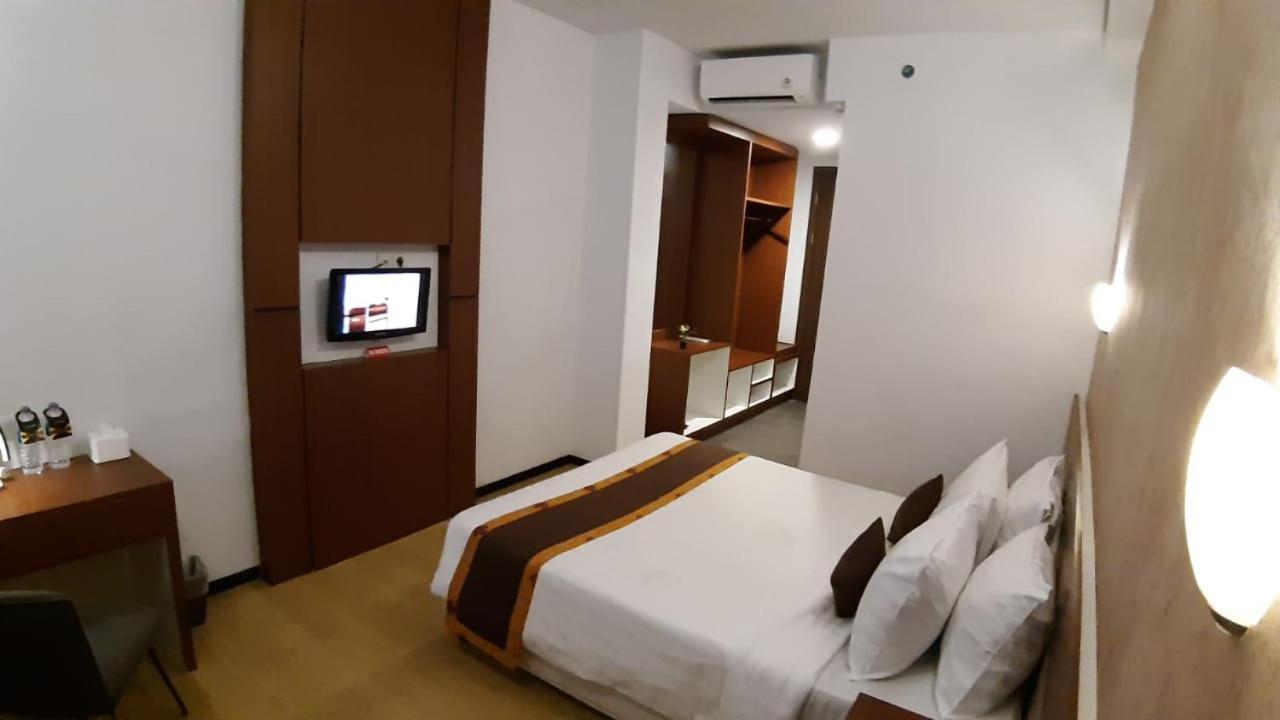 Xtra Hotel Бенгкулу Екстериор снимка