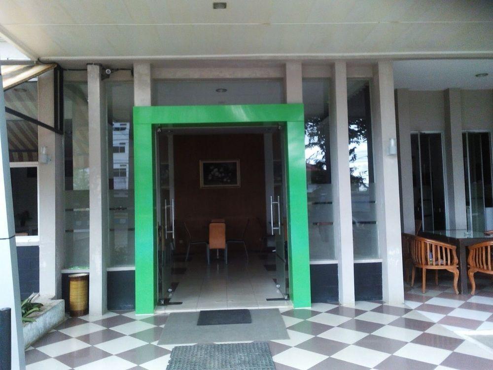 Xtra Hotel Бенгкулу Екстериор снимка