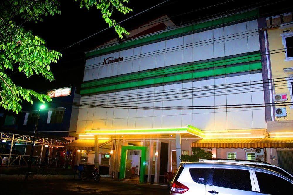 Xtra Hotel Бенгкулу Екстериор снимка