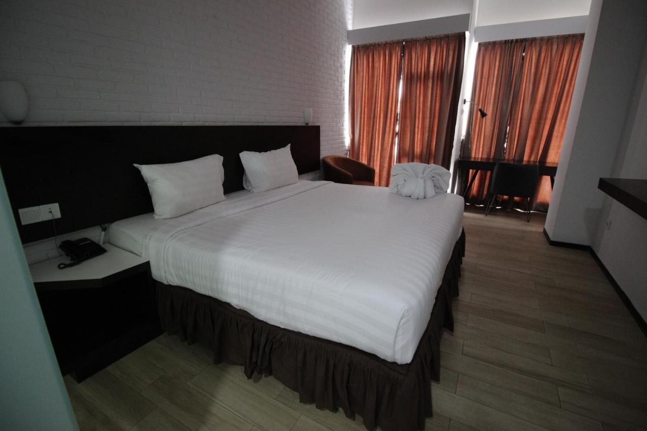 Xtra Hotel Бенгкулу Екстериор снимка